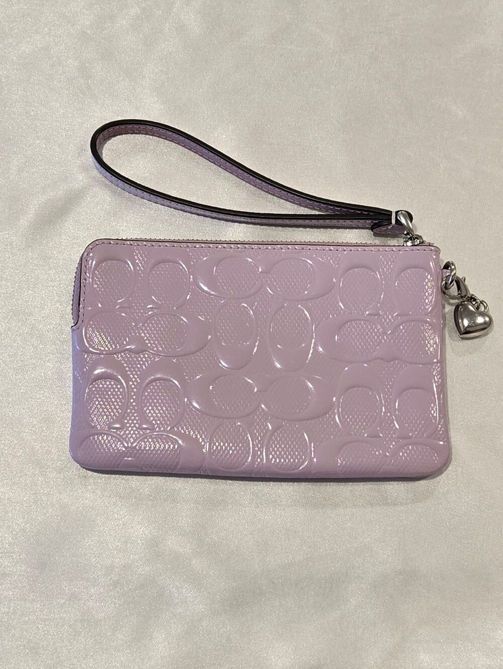 Coach Lavender Patent Leather Wristlet with Charm EUC - Picture 2 of 12